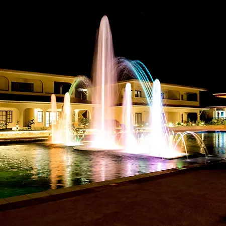 Oasis Hotel Restaurant & Spa-3
